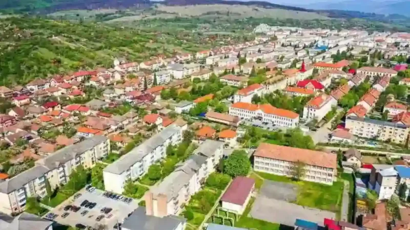Primăria Cugir ajustează iluminatul public nocturn pentru a economisi energie