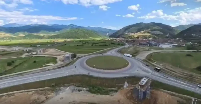 Progresul lucrărilor la Autostrada A13 Sibiu – Făgăraș: Stadiul actual al celor patru loturi de aproape 70 km, menite să fluidizeze traficul pe DN1 Sibiu – Brașov