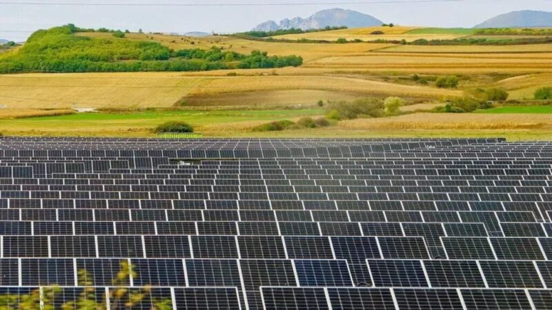 România Uimește Europa: Lider în Energia Regenerabilă, Depășind Așteptările (The Economist)