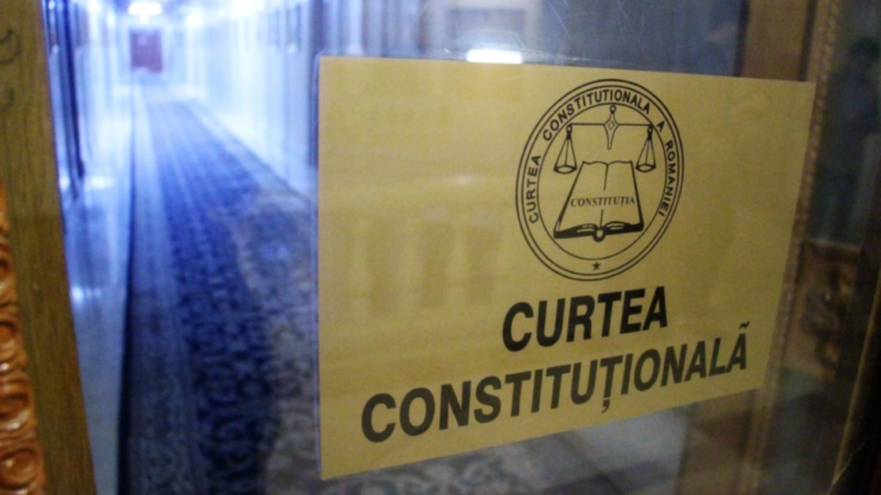 Senatori USR și PNL contestă la CCR legea integrității invocând CEDO și CJUE