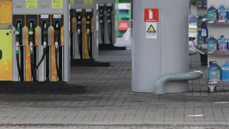 Țările UE solicită impozitarea câștigurilor companiilor petroliere: România, cu cea mai scumpă motorină, nu se numără printre semnatare