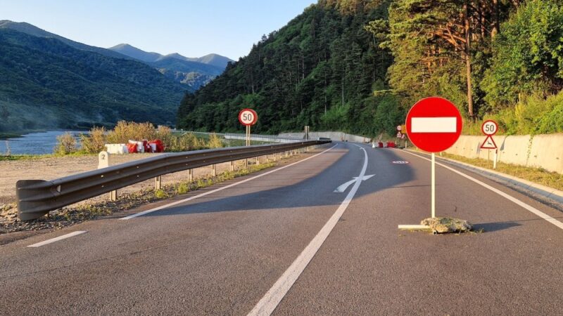 Traficul greu pe Valea Oltului, restricționat până la mijlocul lunii noiembrie
