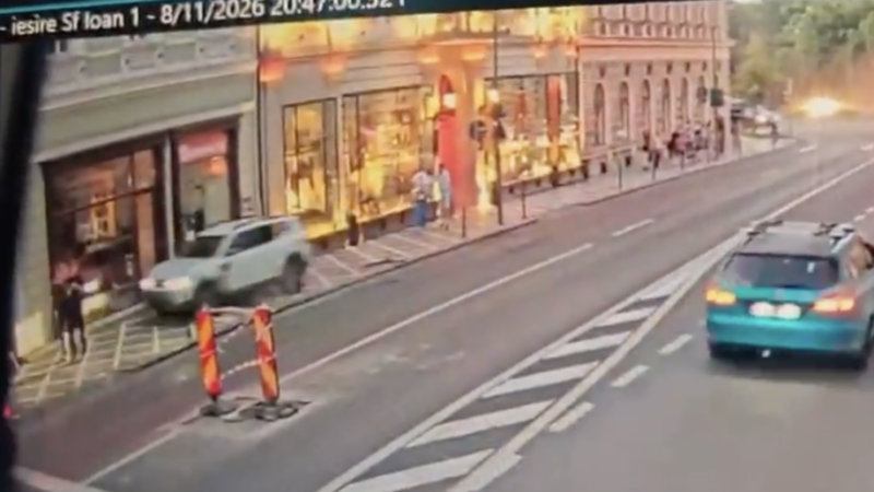 VIDEO Imaginile accidentului de pe Mureșenilor surprinse de camerele de supraveghere