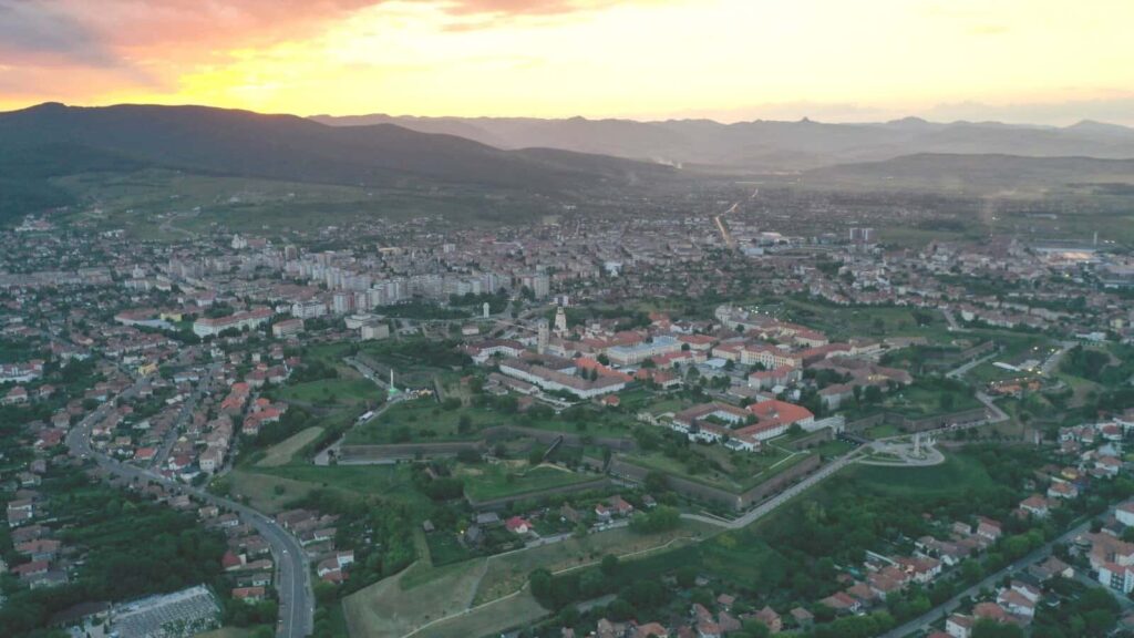 Alba Iulia introduce taxă turistică din 2027