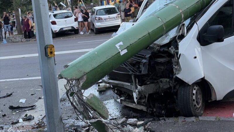 Ce ar fi putut urma dacă stâlpul nu ar fi fost acolo în accidentul de pe Valea Cetății? Am fi asistat la o nouă tragedie?
