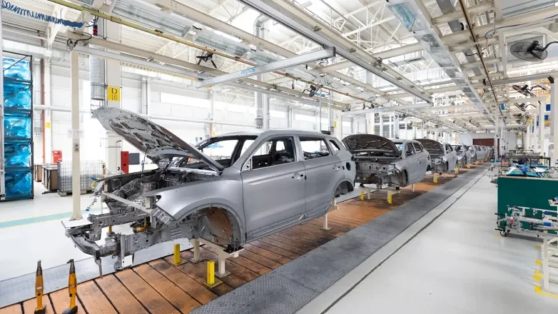 Constructorii chinezi de automobile își intensifică căutările pentru fabrici în UE