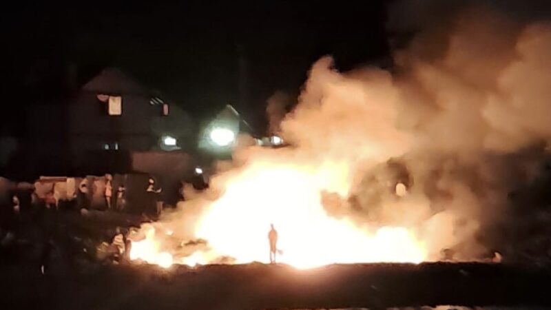Incendierea Gunoaielor de pe Malul Tărlungului
