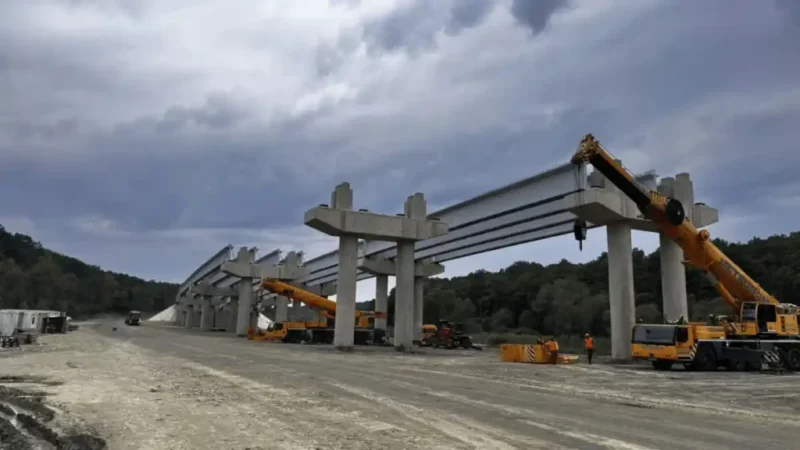 Lucrări avansate la pasajul Margina-Holdea