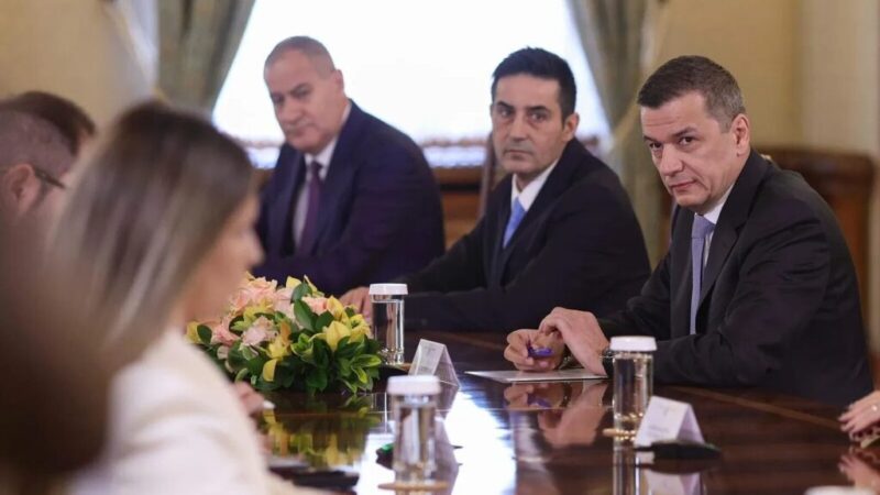 Manda și Mureșan în dezbatere politică tensionată