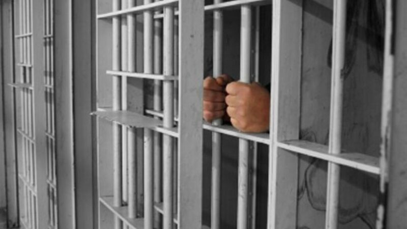 Mandate de arestare executate la Brașov: Traficanți de droguri, închiși