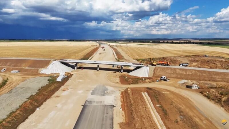 PNRR s-a închis, autostrăzile rămân nefinalizate: România pierde ‘banii ieftini’ și transferă costurile la buget. Marile șantiere care continuă