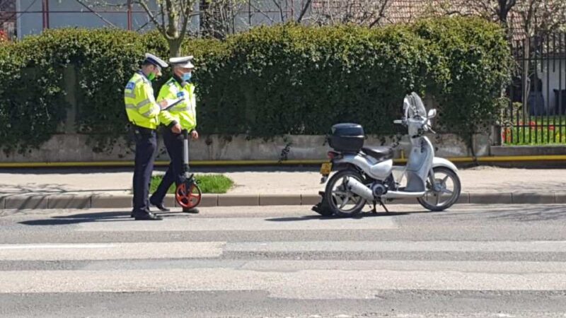 Un bărbat din Unirea, cercetat penal: Conducea un moped fără permis și neînmatriculat