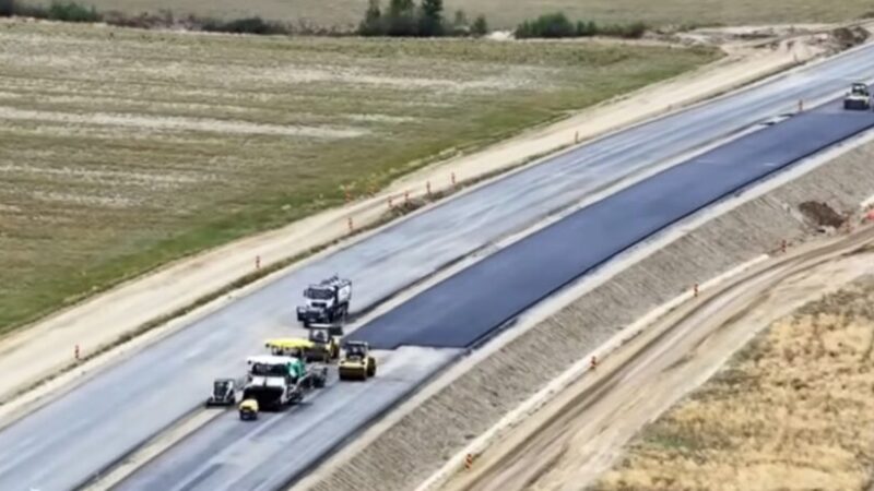 VIDEO Construcția autostrăzii Sibiu-Făgăraș depășește 50% finalizare pe un sector. Termenul de finalizare este 2028