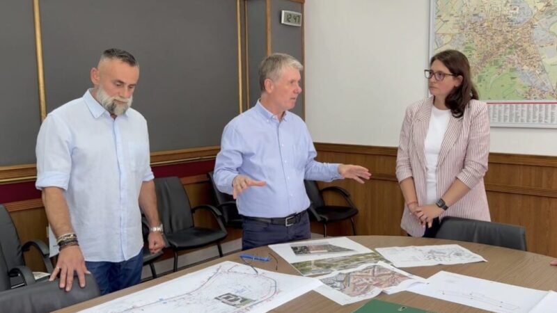 VIDEO. Primarul Scripcaru și arhitecții decid: Prima parcare va fi construită în Centrul Civic! Proiectul Parcului Central, în așteptare!